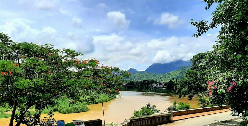 Saynamkhan River View